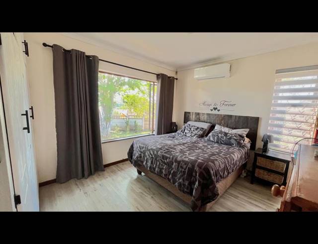 2 BEDROOM TOWNHOUSE FOR SALE IN BISLEY
